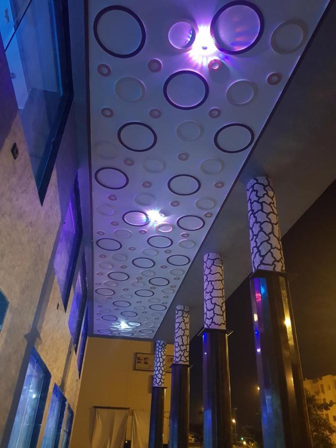 Zellaka Hotel & Cafe クーリブカ エクステリア 写真
